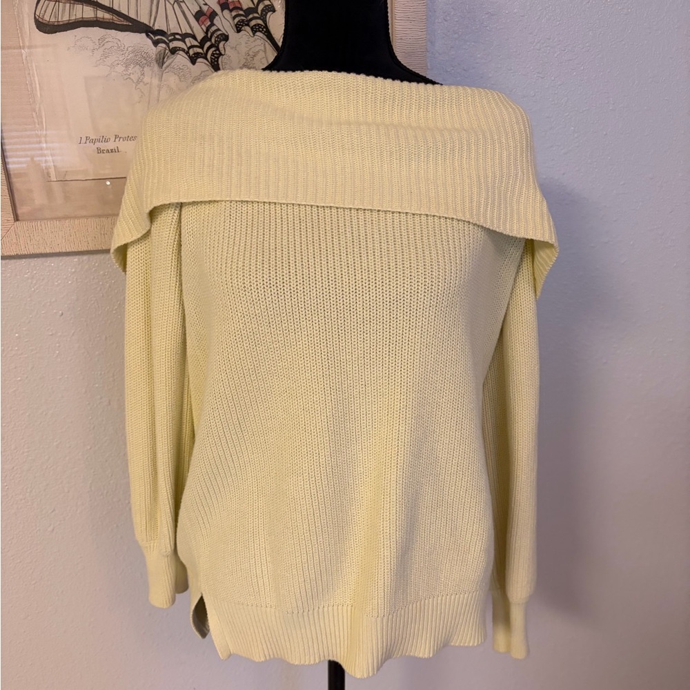 525 America Off-Shoulder Yellow Sweater Size Small NWOT
